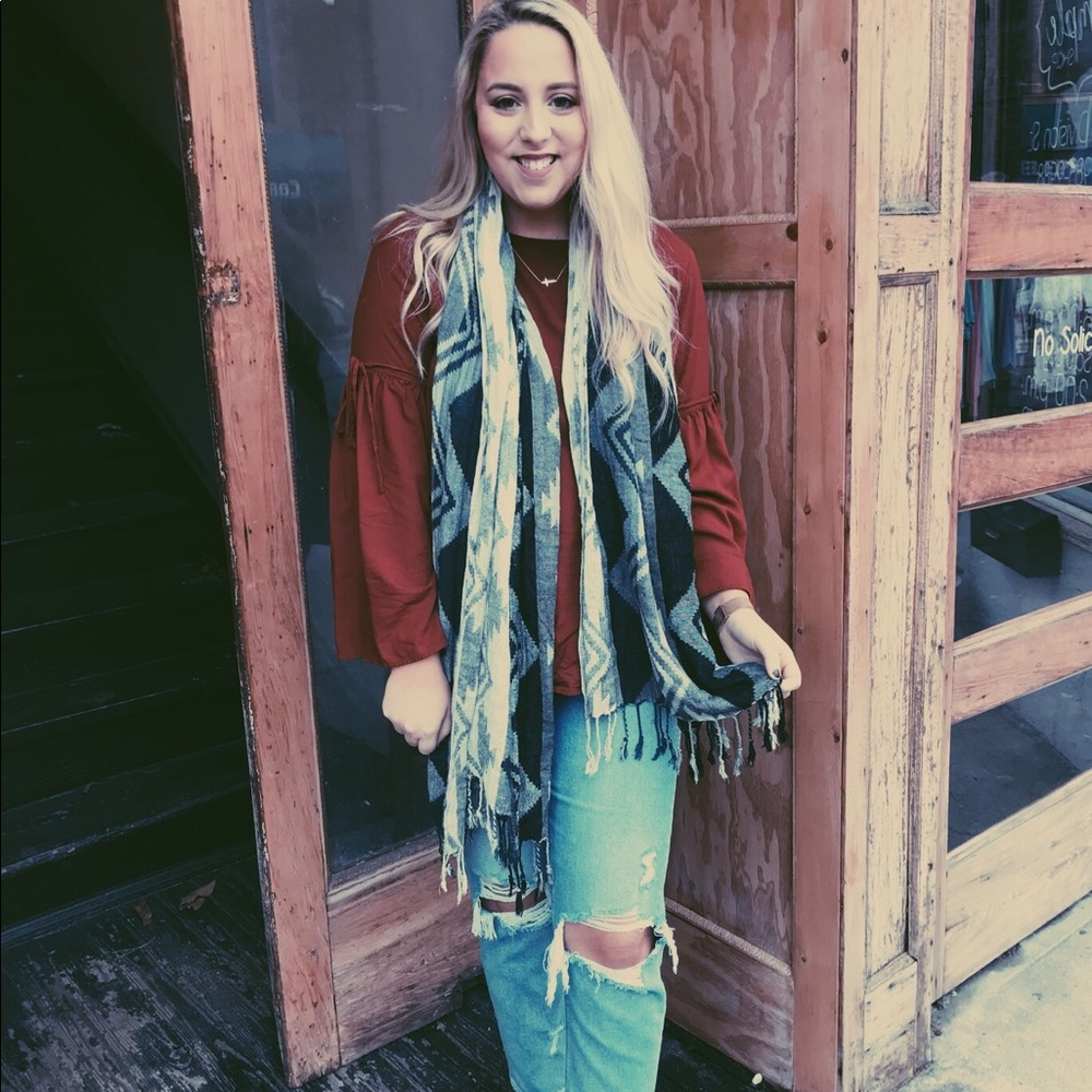 Meet your Posher, Lacey